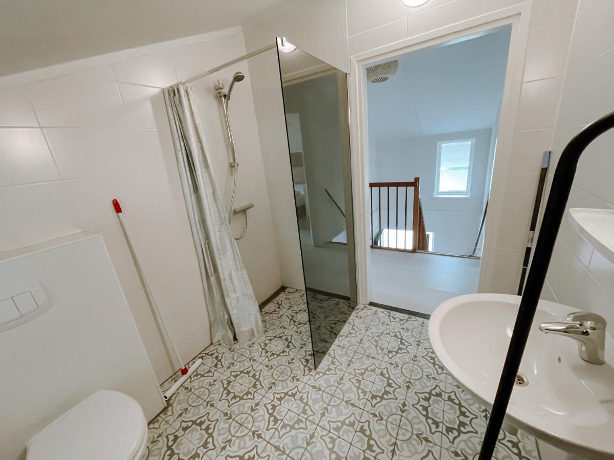 Luxus Familienvilla Mit Jacuzzi & Sauna 2 Tzummarum Esterno foto